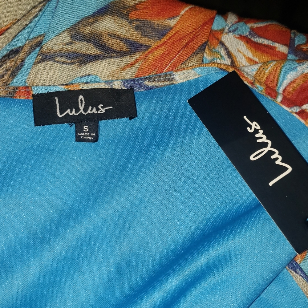 Lulu's Maxi Dress Wrap Tropical Ret $119๐บ - Picture 10 of 11